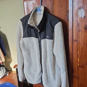 Columbia Black and Cream Fleece Jacket